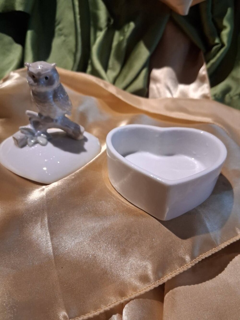 Vintage Ceramic Owl Heart Trinket Box Lidded Ring Dish Sculpted Bird 80s